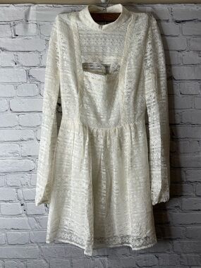 Bcb generation Women's Lace High-Neck Dress in Cream size 2